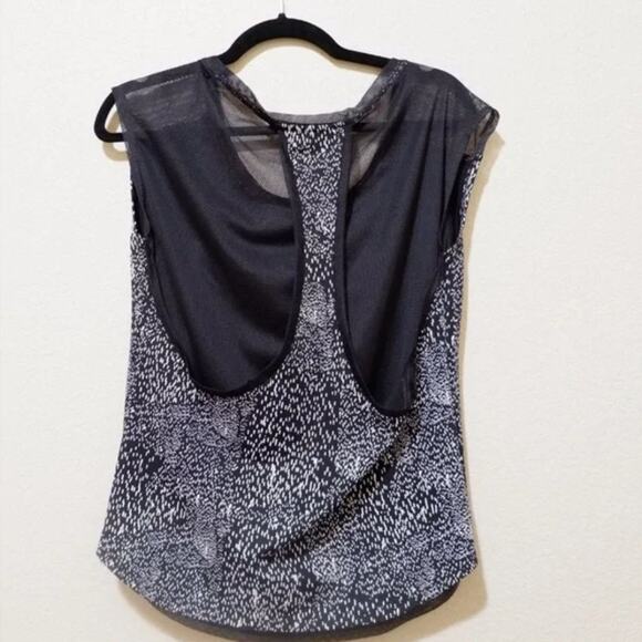 Activewear short sleeve top - Picture 4 of 4